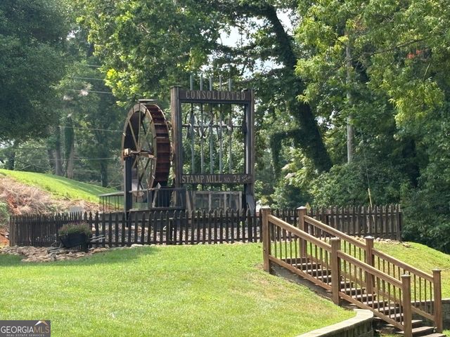 33 Highland Road N, Dahlonega, GA 30533
