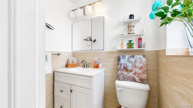 1 Sadore Lane 3X, Yonkers, NY 10710