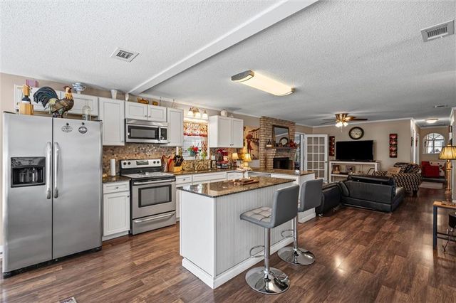 617 Best Drive, Saraland, AL 36571