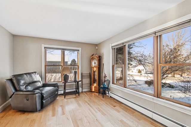 7 Bay View Drive, St. Albans Town, VT 05478