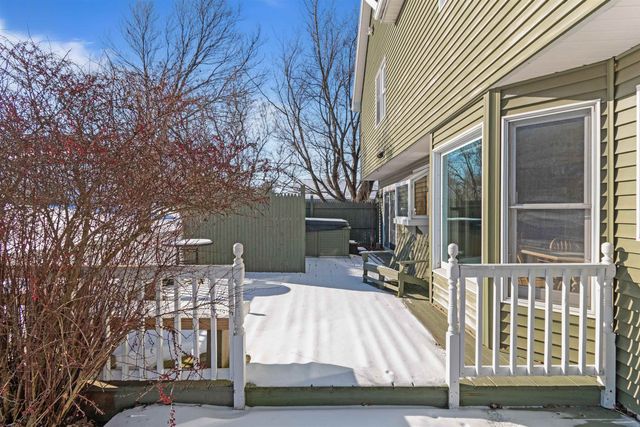 7 Bay View Drive, St. Albans Town, VT 05478