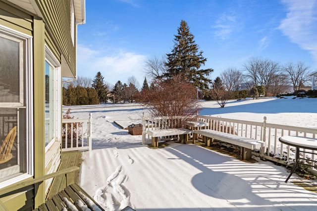 7 Bay View Drive, St. Albans Town, VT 05478