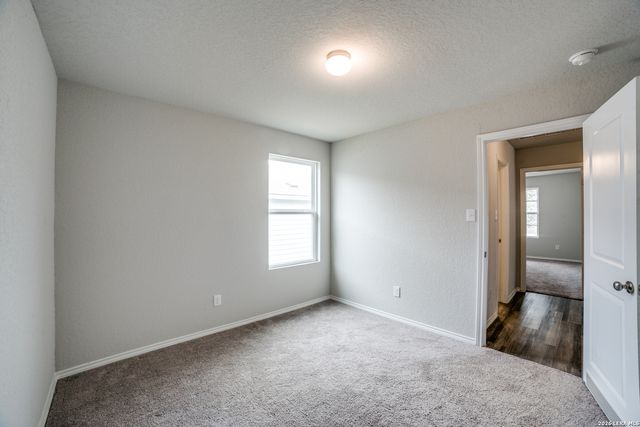 10226 ROBBINS BLF, San Antonio, TX 78245