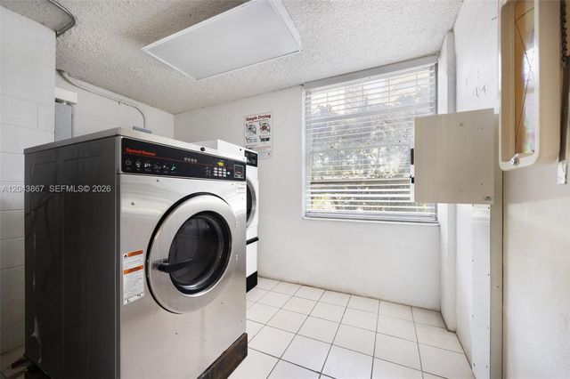 150 SE 25th Rd 2J, Miami, FL 33129