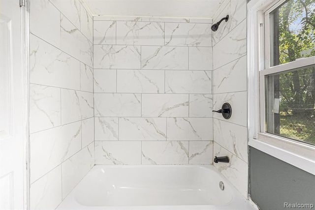 11472 Cadillac Avenue, Warren, MI 48089