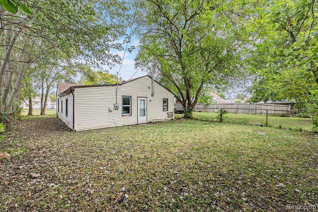 11472 Cadillac Avenue, Warren, MI 48089