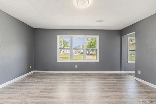 11472 Cadillac Avenue, Warren, MI 48089