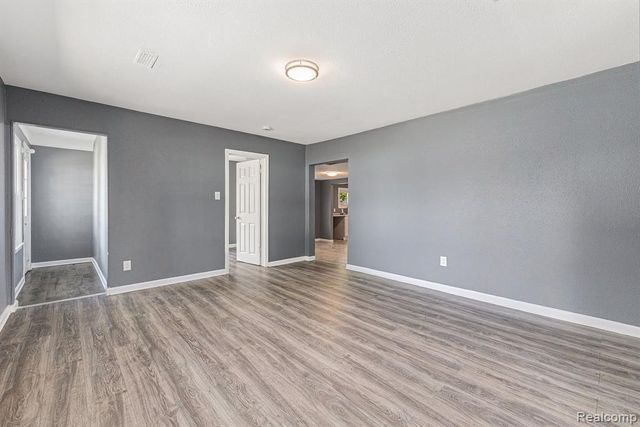 11472 Cadillac Avenue, Warren, MI 48089