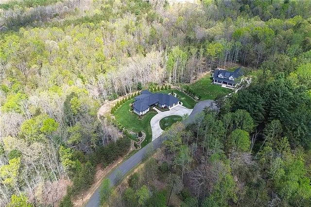 109 Wyncrest Terrace, Mount Airy, NC 27030