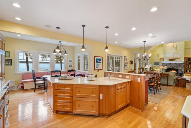 6613 Hillside Avenue, Indian River, MI 49749