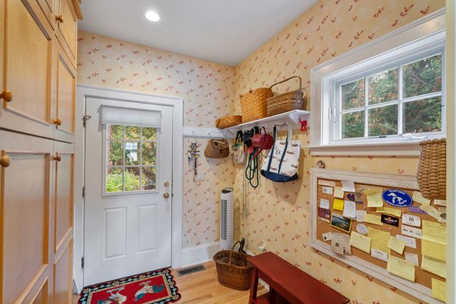 6613 Hillside Avenue, Indian River, MI 49749