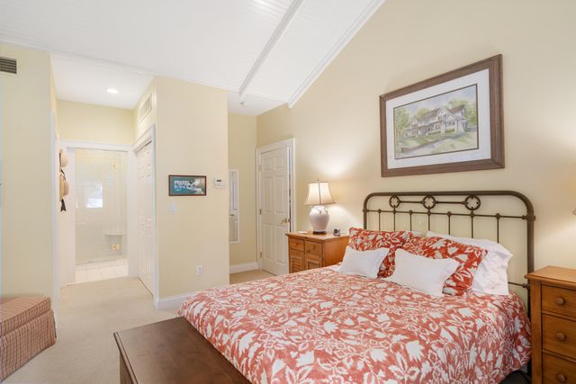 6613 Hillside Avenue, Indian River, MI 49749