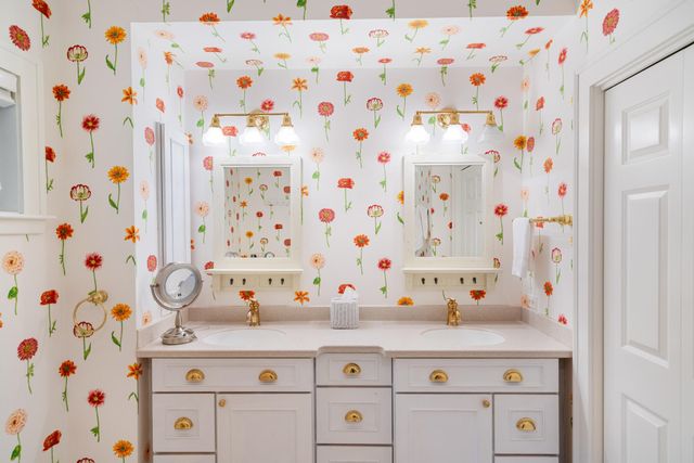 6613 Hillside Avenue, Indian River, MI 49749