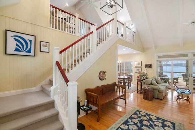 6613 Hillside Avenue, Indian River, MI 49749