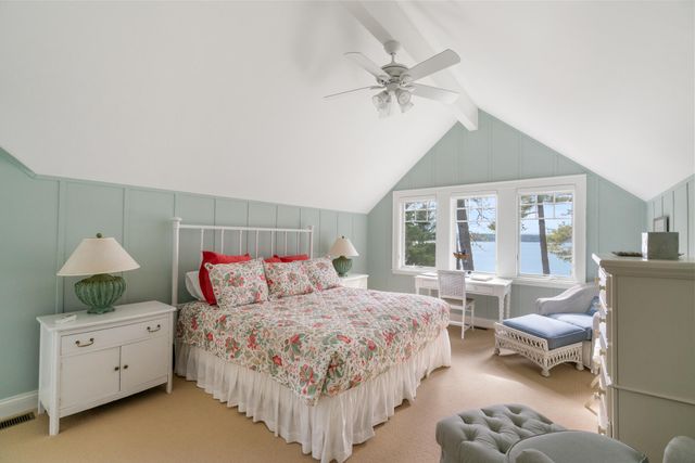 6613 Hillside Avenue, Indian River, MI 49749