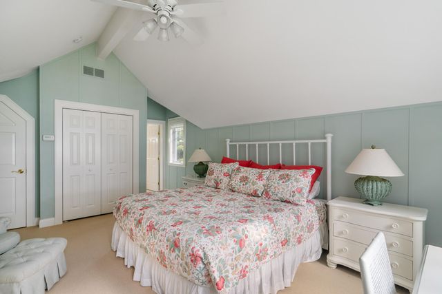 6613 Hillside Avenue, Indian River, MI 49749