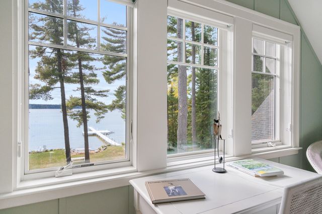 6613 Hillside Avenue, Indian River, MI 49749