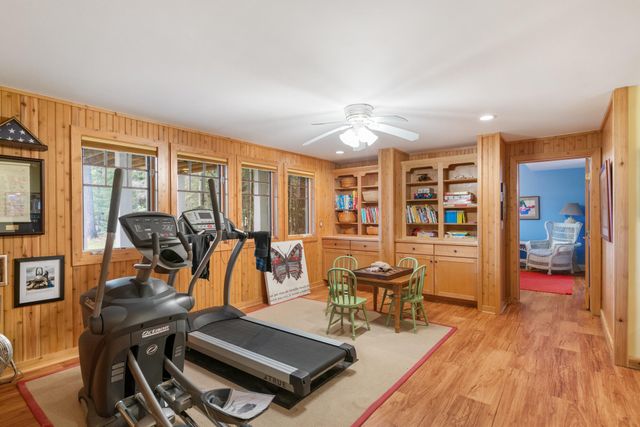 6613 Hillside Avenue, Indian River, MI 49749