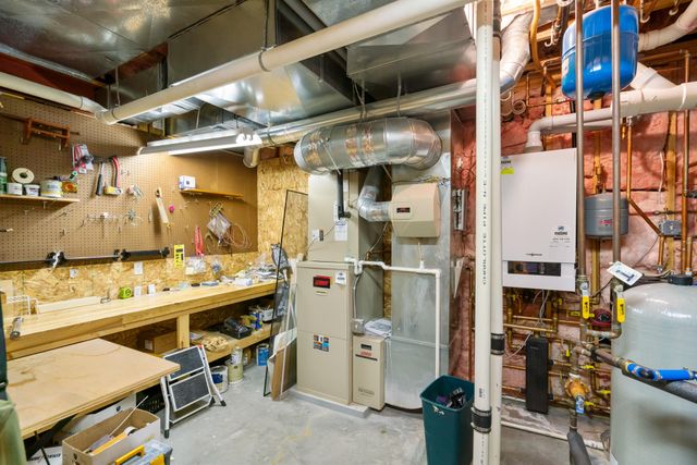 6613 Hillside Avenue, Indian River, MI 49749