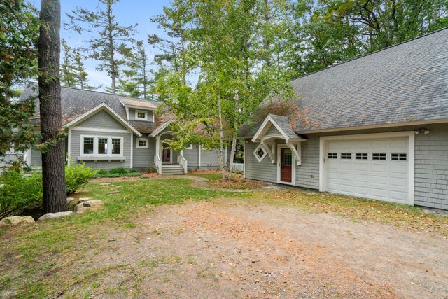 6613 Hillside Avenue, Indian River, MI 49749