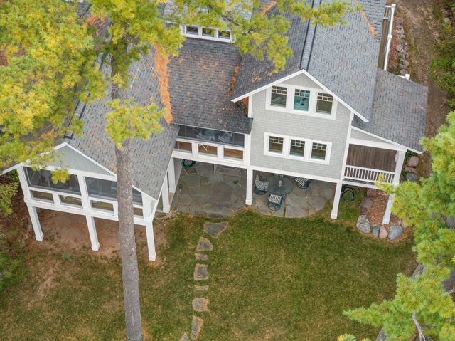 6613 Hillside Avenue, Indian River, MI 49749