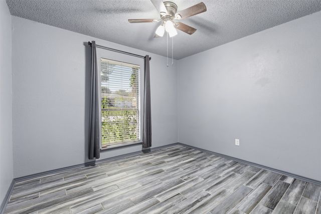 1309 Berry Drive, Cleburne, TX 76033