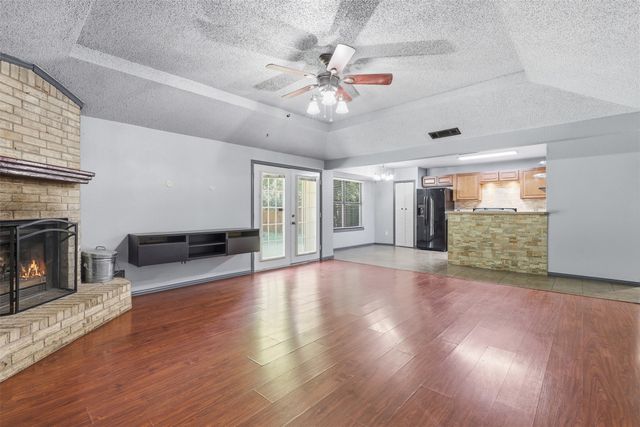 1309 Berry Drive, Cleburne, TX 76033