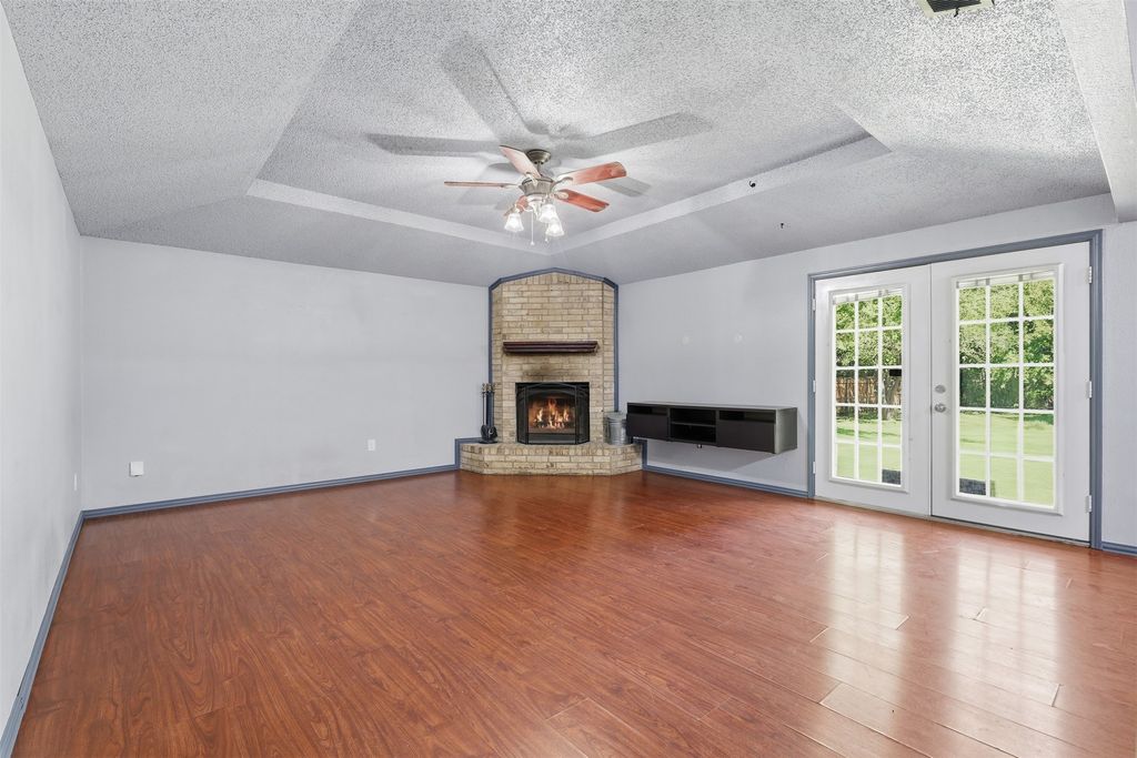 1309 Berry Drive, Cleburne, TX 76033 — photo 5