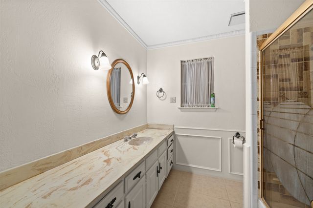 1116 Clear View Drive, Bedford, TX 76021