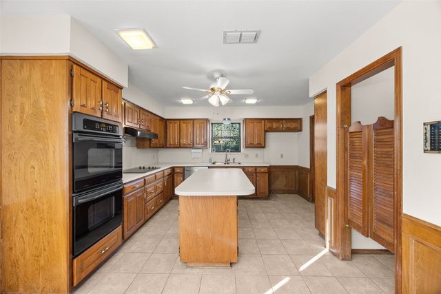 1116 Clear View Drive, Bedford, TX 76021