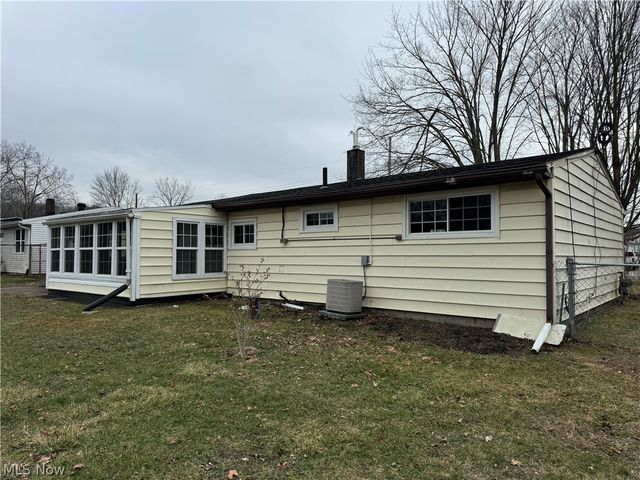 3153 Polly Road, Ravenna, OH 44266