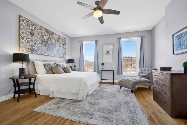 3806 S INDIANA Avenue, Chicago, IL 60653