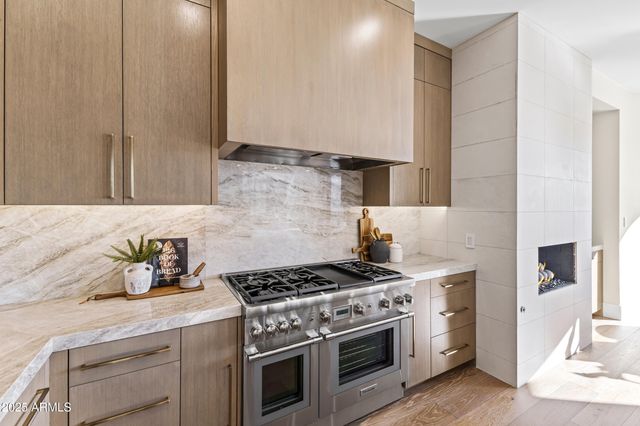 7475 E GAINEY RANCH Road 7, Scottsdale, AZ 85258