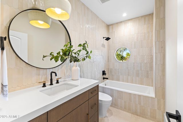 7475 E GAINEY RANCH Road 7, Scottsdale, AZ 85258