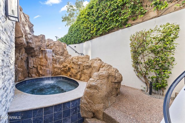 7475 E GAINEY RANCH Road 7, Scottsdale, AZ 85258