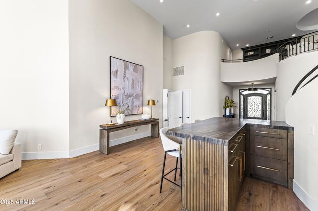 7475 E GAINEY RANCH Road 7, Scottsdale, AZ 85258