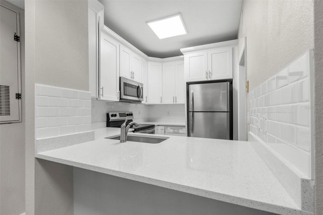 800 S DAKOTA AVENUE 214, Tampa, FL 33606