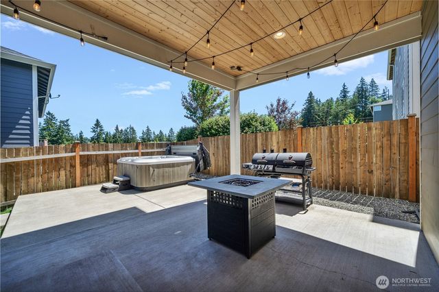 1115 NE Sockeye Court, Bremerton, WA 98311