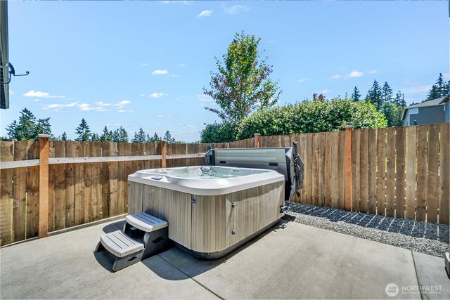 1115 NE Sockeye Court, Bremerton, WA 98311