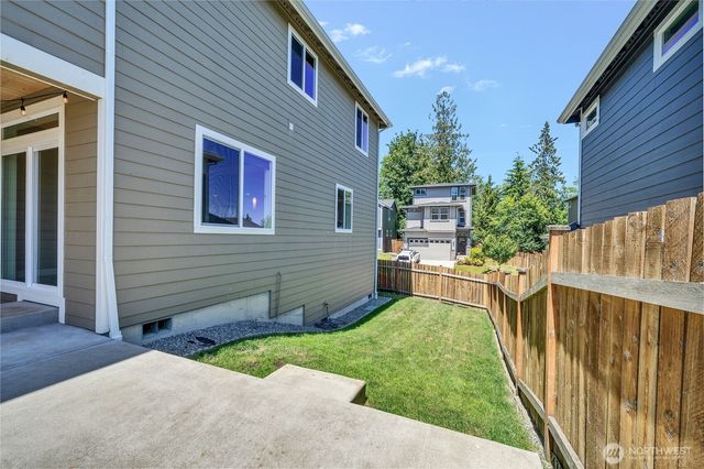 1115 NE Sockeye Court, Bremerton, WA 98311