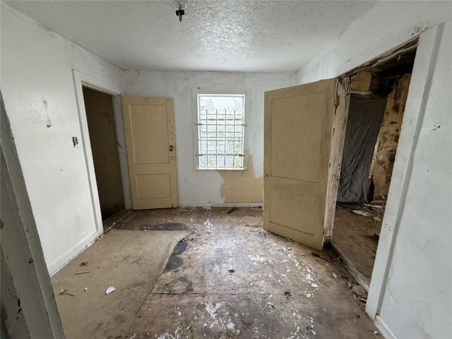 6135 Sidney Street, Houston, TX 77021