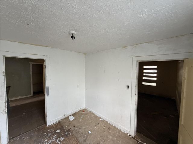 6135 Sidney Street, Houston, TX 77021