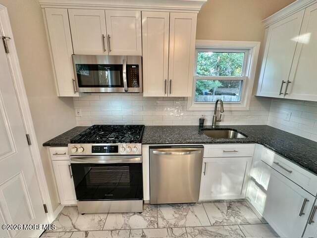 20 Evelyn Terrace, Spotswood, NJ 08884