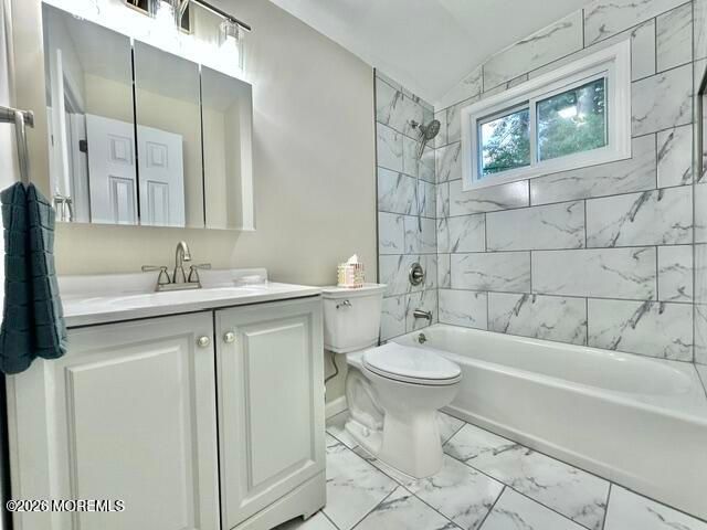 20 Evelyn Terrace, Spotswood, NJ 08884