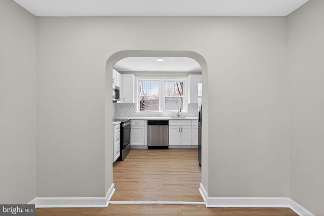 727 W COUNTY LINE RD, Hatboro, PA 19040