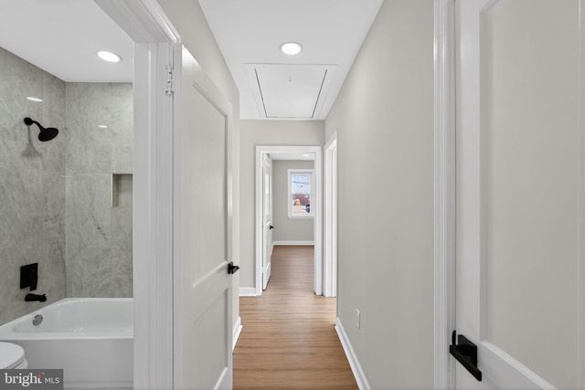 727 W COUNTY LINE RD, Hatboro, PA 19040