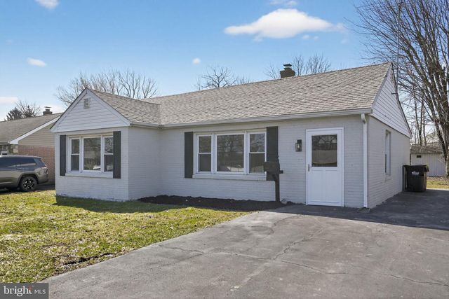 727 W COUNTY LINE RD, Hatboro, PA 19040