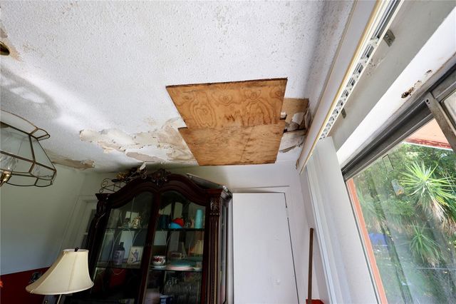 2009 S SUMMERLIN AVENUE, Sanford, FL 32771