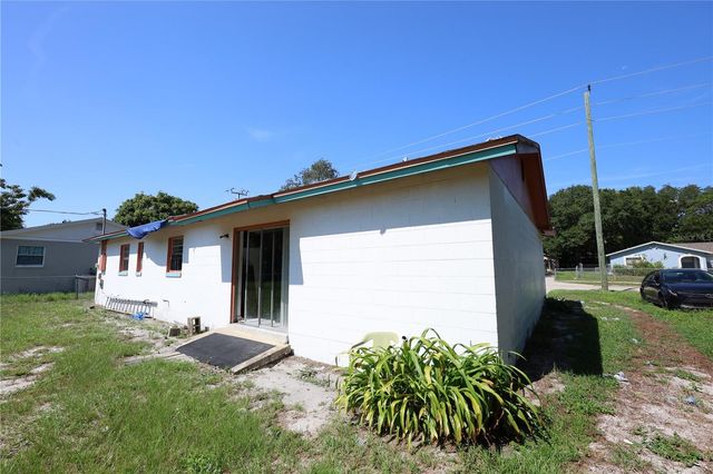 2009 S SUMMERLIN AVENUE, Sanford, FL 32771