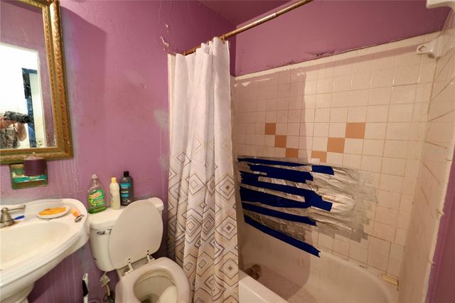 2009 S SUMMERLIN AVENUE, Sanford, FL 32771